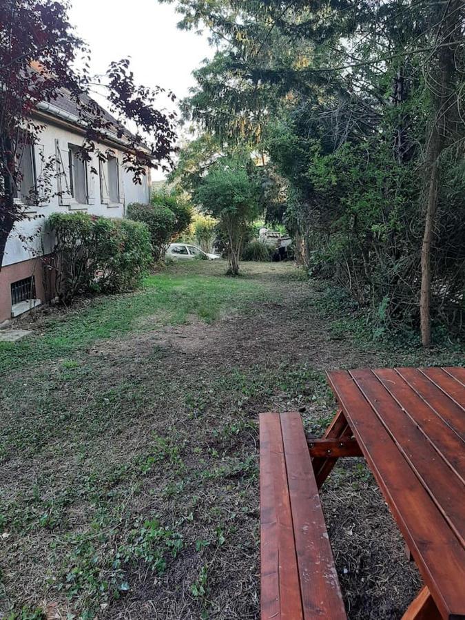 Maison Confort Et Repos Crecy-la-Chapelle Екстер'єр фото